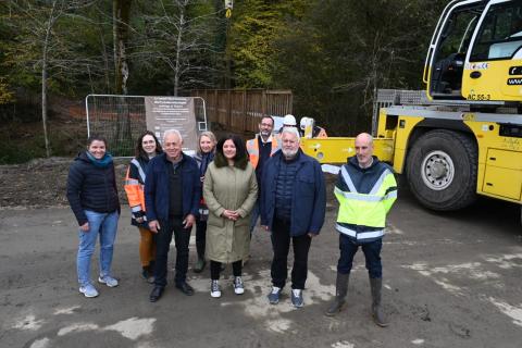 La « nouvelle » passerelle qui dessert le GR à L’Hôpital-Saint-Blaise a été posée ce mercredi 13 novembre.
