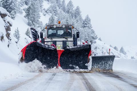 Déneigement des routes à La Pierre Saint Martin